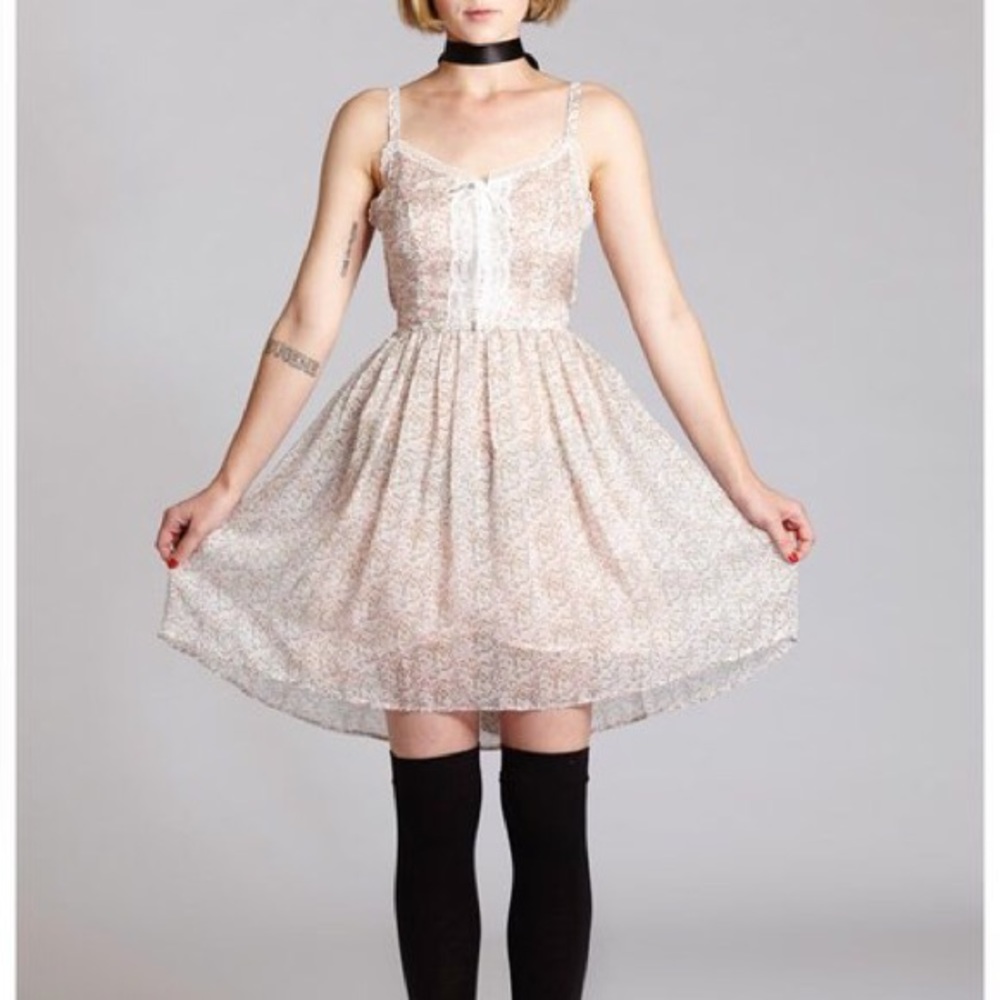 NWOT L’ecole Des Femmes Silk Bavarian Dress size 0